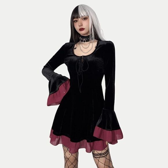 🖤 Goth Lace-Up Retro Black Velvet Long Flare Sleeve Steampunk Dress SIZE M NEW - Picture 2 of 15